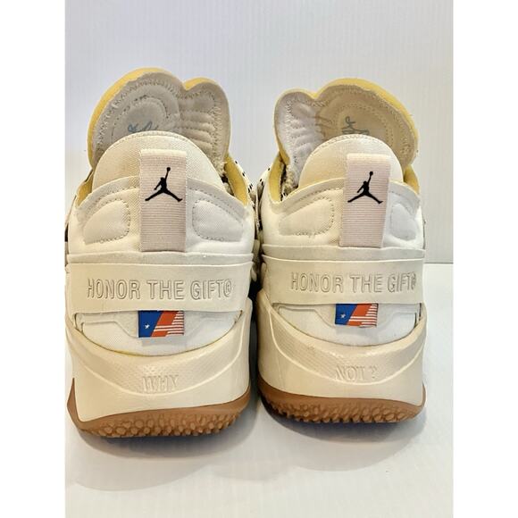 Air Jordan SIZE 11 Honor The Gift x Jordan Why Not Zer0.5 Inner City Nike Beige - Picture 5 of 6